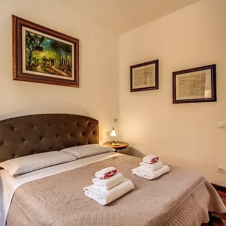 Coliseum Luxurious Historical Center * Roma
